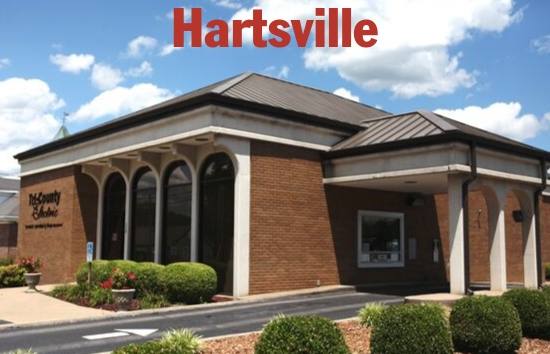 Photo of the right side and front of the Hartsville, TN Tri-County Electric office.